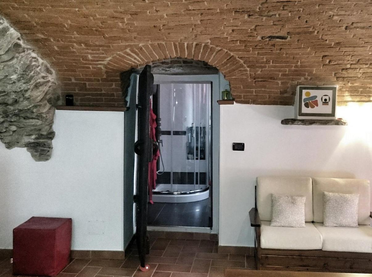 La Casa Dei Nonni Con Spa Privata Su Richiesta Βίλα Pont Canavese Εξωτερικό φωτογραφία